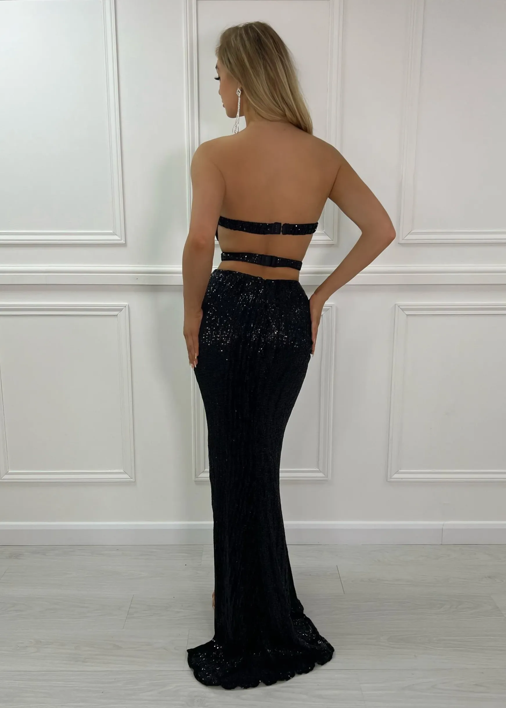 Glam Queen Sequin Split Gown - Black|DressMeZee Clearance
